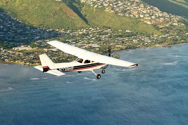 Commercial pilot training